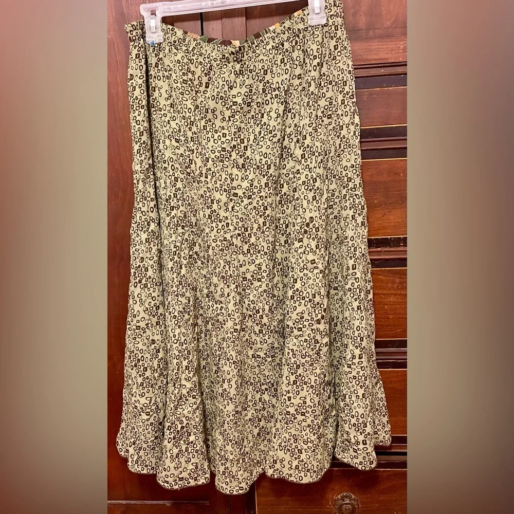 Kasper Sportswear Reversible is Green and Brown Abstract Skirt - Picture 5 of 6